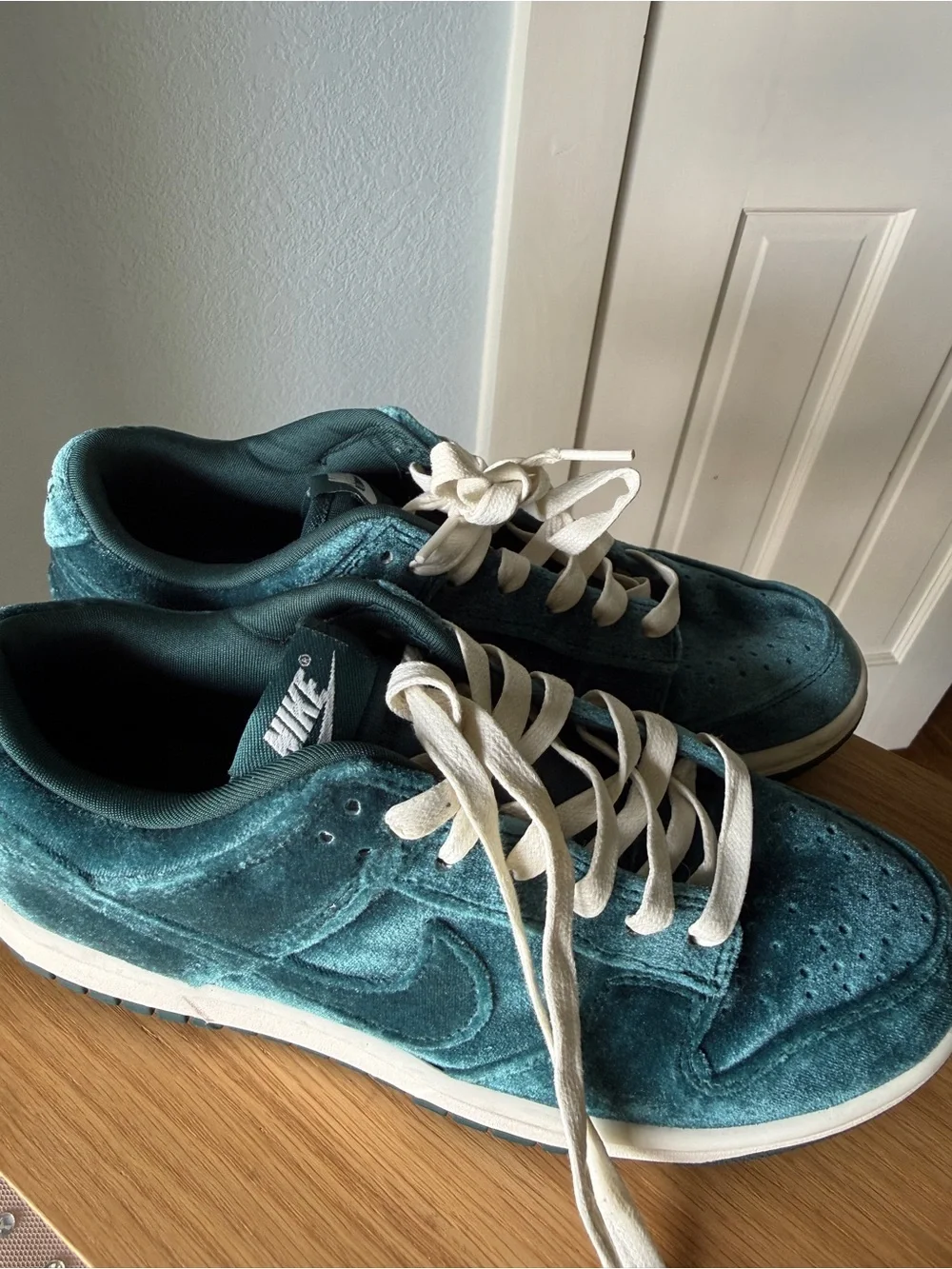Nike Dunk Low Green Velvet